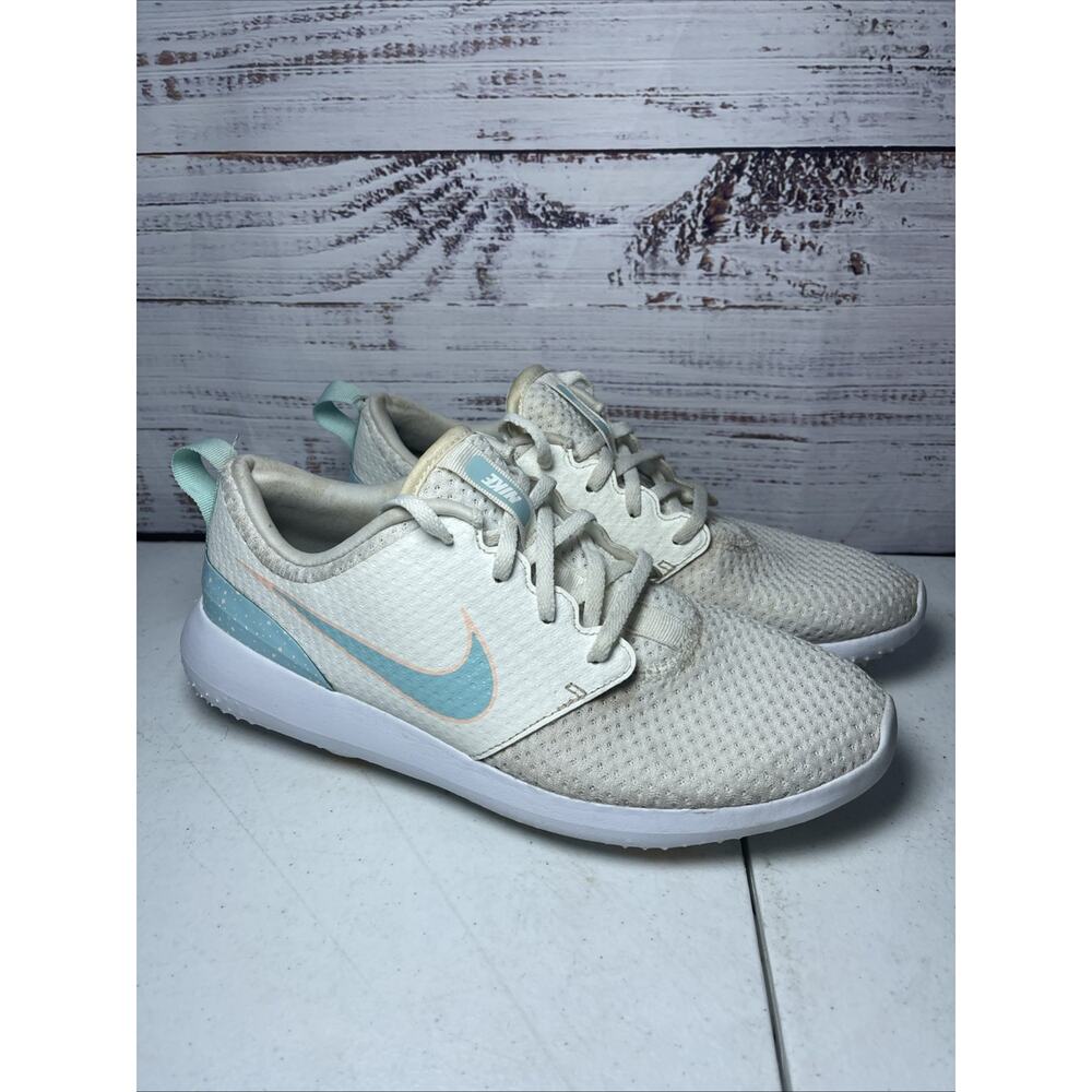 NIKE Golf Ladies Rosche G Spikeless Shoe White Turquoise, Peach Trim Size 9.5